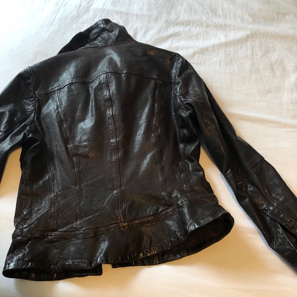 Leather jacket - Picture 3 of 4